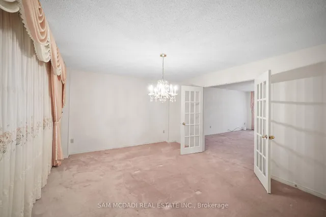 Additional image 8 of 7 Vogue Cres