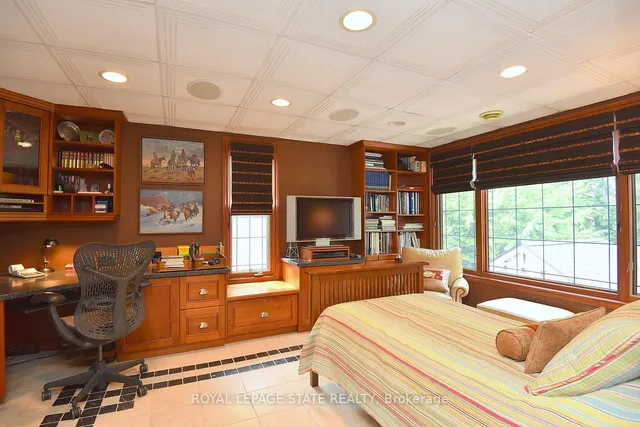 Additional image 37 of 11 Oak Knoll Dr