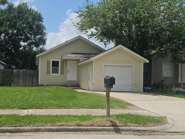11919 Kingslake Forest Dr, Houston, TX 77044