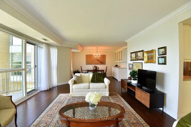 Additional image 8 of 2190 Lakeshore Rd Unit 204