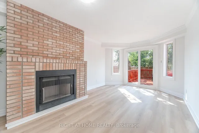 Additional image 16 of 325 Harrowsmith Dr