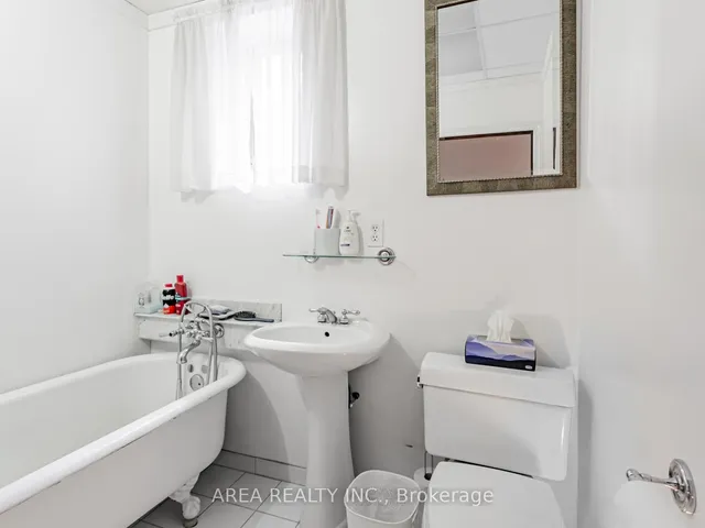 Additional image 20 of 50 Mackenzie Cres