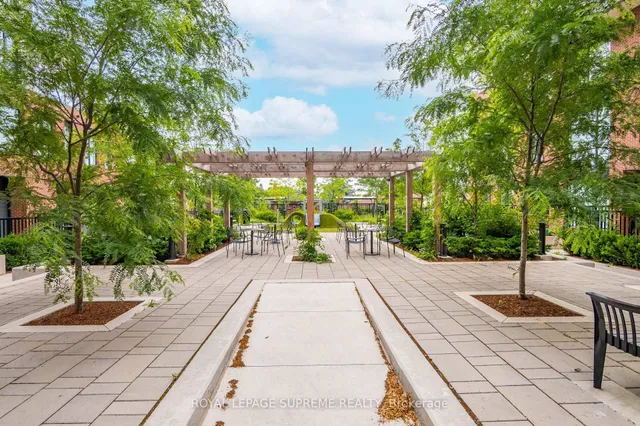 Additional image 48 of 3100 Keele St Unit 925