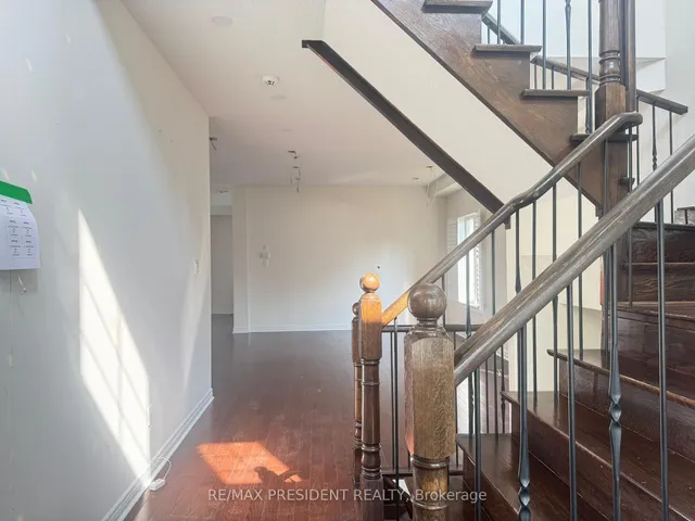 Additional image 3 of 4 Arctic Wolf Rd