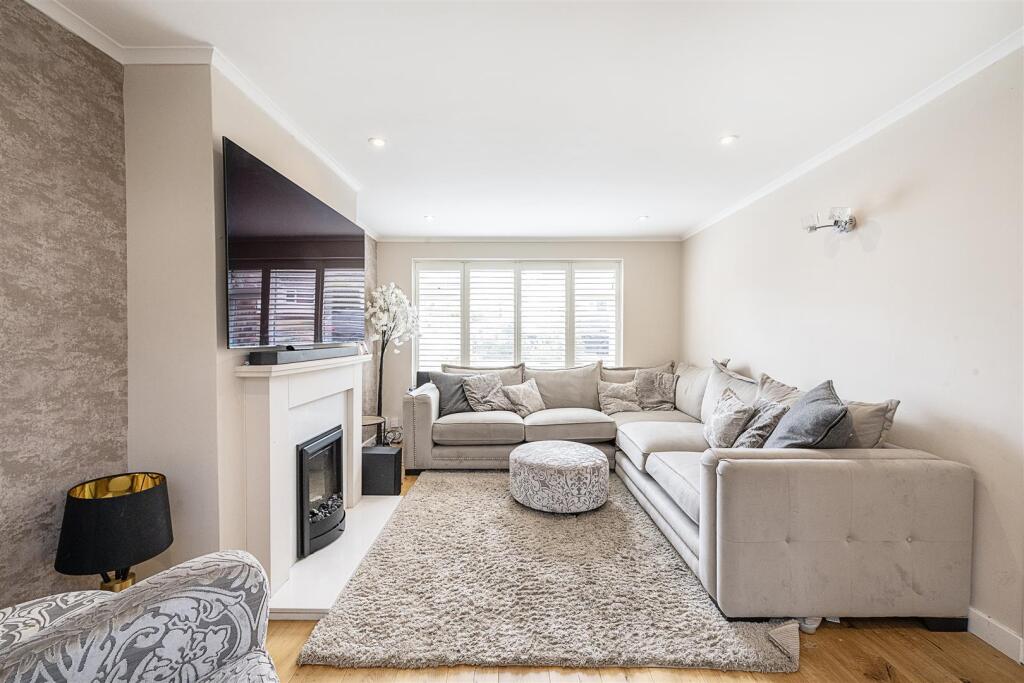 Additional image 13 of Wroxham Way, Harpenden