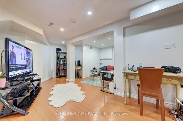 Additional image 41 of 10 Hania Terr