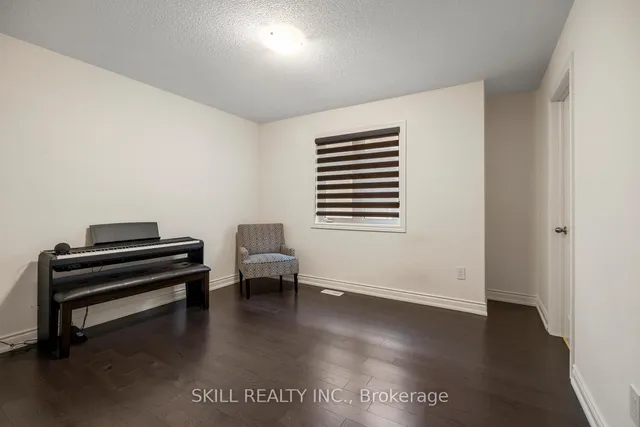 Additional image 26 of 57 Monument Tr