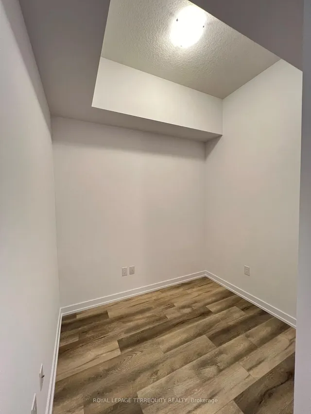 Additional image 7 of 470 Dundas St Unit 117