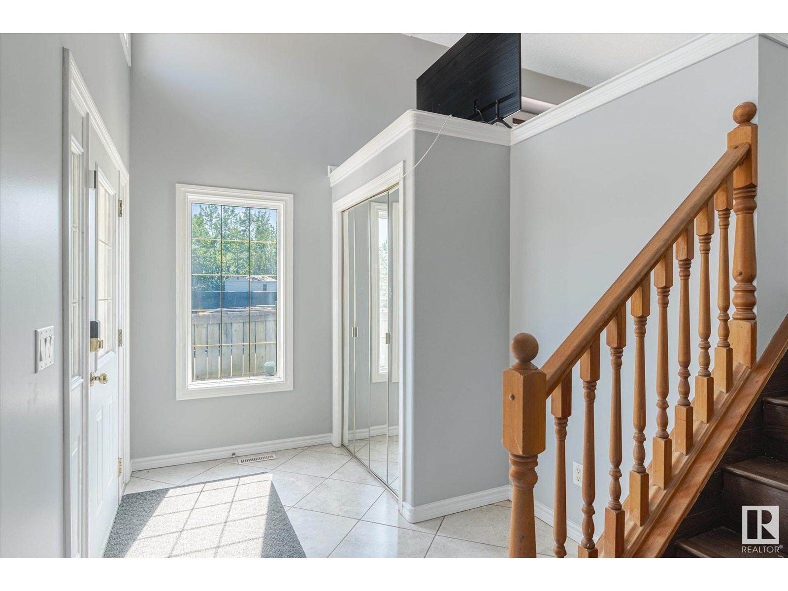 16204 51 ST NW|Edmonton, Alberta T5Y3K2