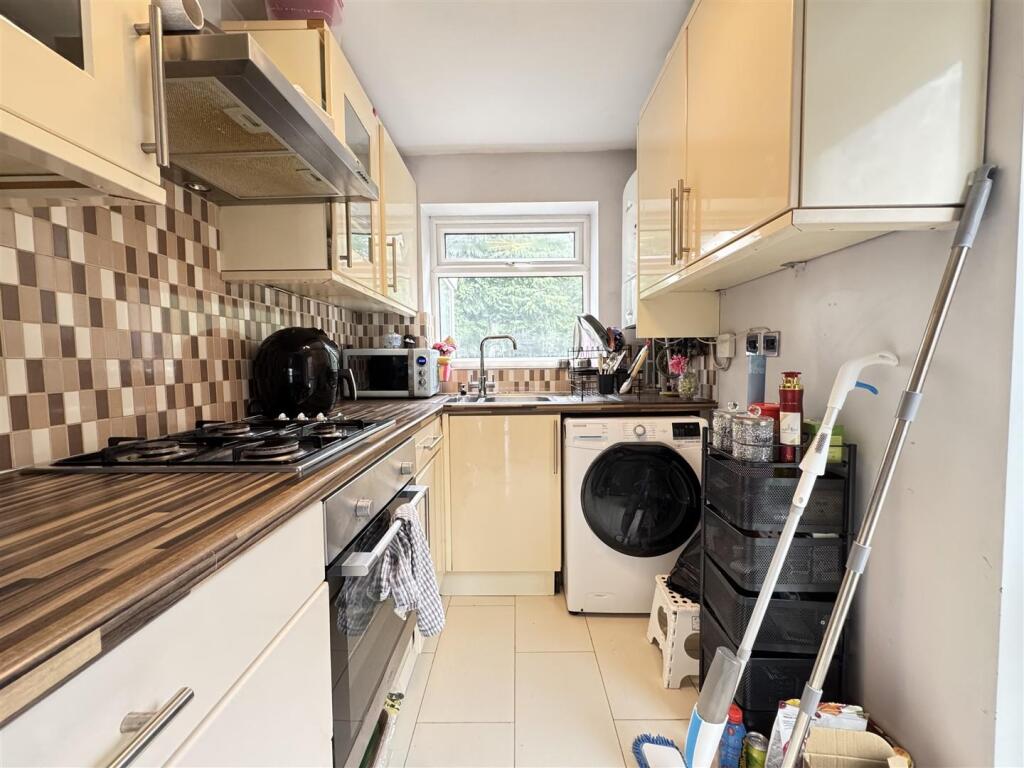 Additional image 11 of Woodland Grove, Great Barr, Birmingham