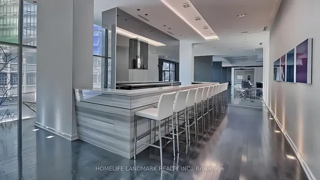 Additional image 29 of 38 Grenville St Unit 807