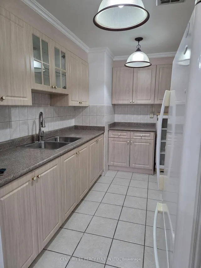 Additional image 8 of 855 Kennedy Rd Unit 304