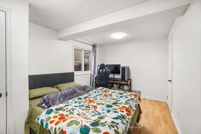 房产图片 34 - 167 SHOREHAM Dr