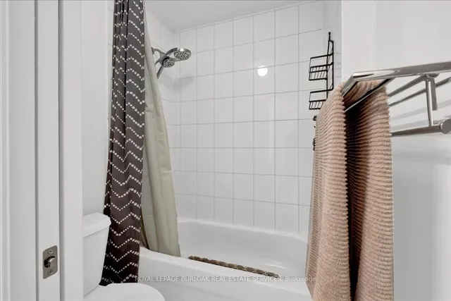 房产图片 17 - 加拿大汉密尔顿Dundas街383号26单元