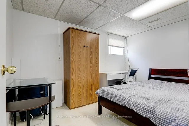 Additional image 32 of 52 Baylawn Dr