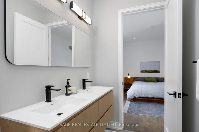 Additional image 37 of 24 Squires Ave