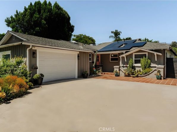 4741 Santa Lucia Dr, Woodland Hills, CA 91364
