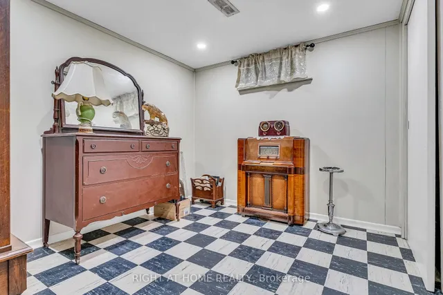 Additional image 31 of 1 Ridge Point Cres