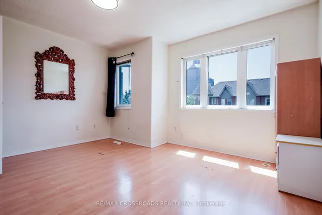 Additional image 32 of 29 Rosebank Dr Unit 206