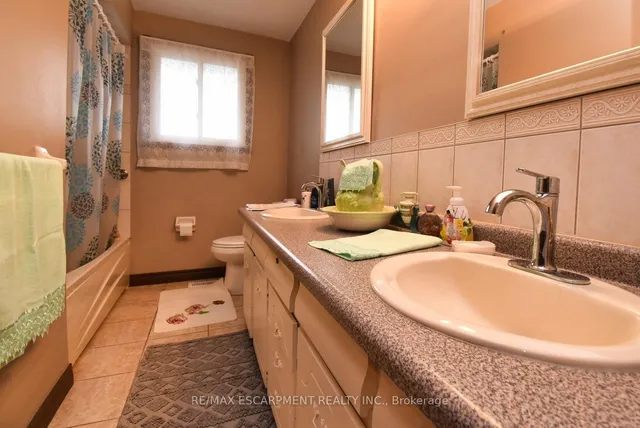 Additional image 21 of 18 Villa Crt