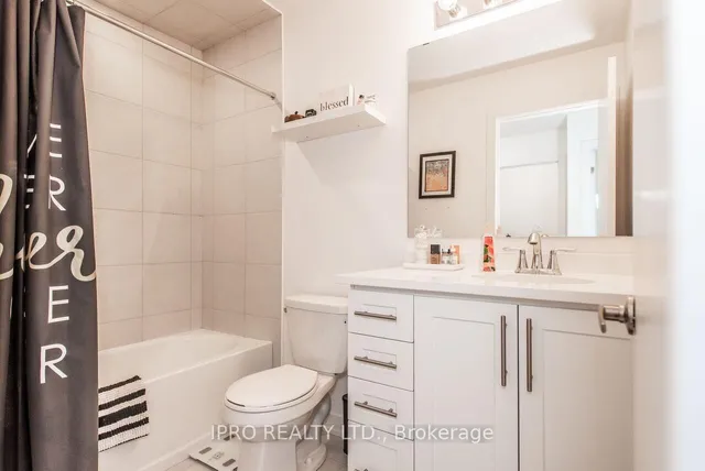 房产图片 16 - 590 North Service Rd 单元46