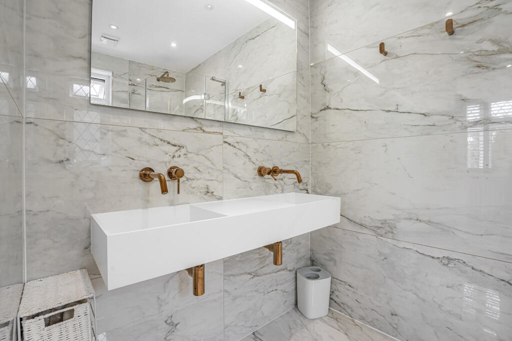 Additional image 27 of Watling Street, St Albans, AL1