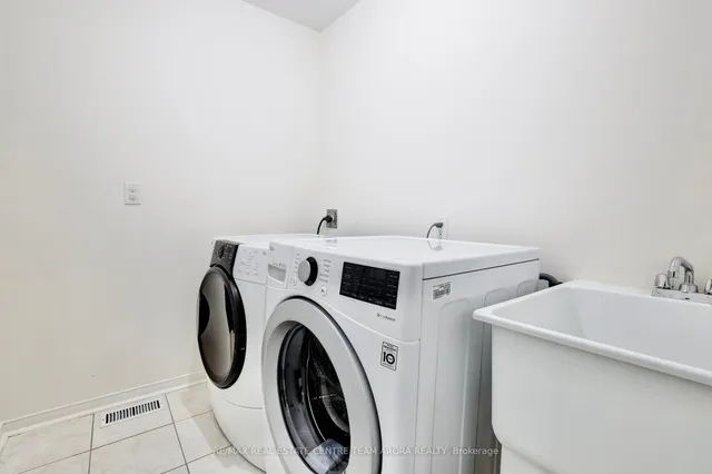 Additional image 39 of 329 Brisdale Dr