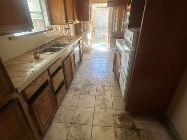 11508 Fenton Ave, Sylmar, CA 91342