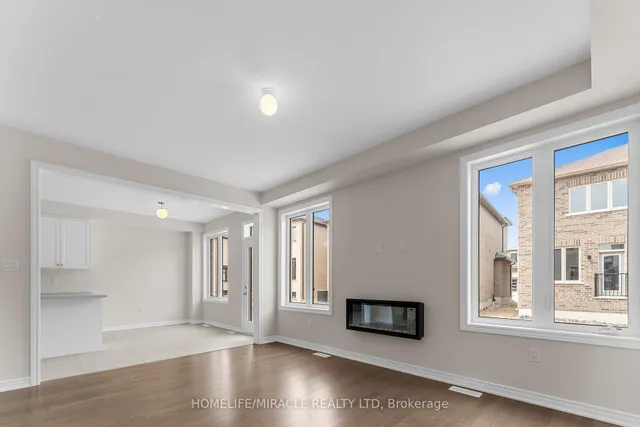 房产图片 17 - 873 Logan Dr