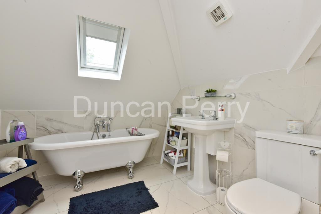 Additional image 18 of Dixons Hill Close, Welham Green