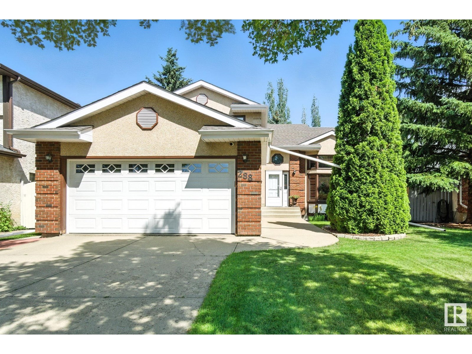 288 ORMSBY RD E NW|Edmonton, Alberta T5T5J6