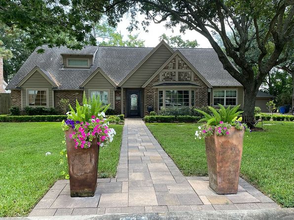 602 Durley Dr, Houston, TX 77079