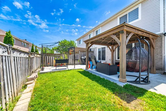 Additional image 45 of 58 Frontenac Cres