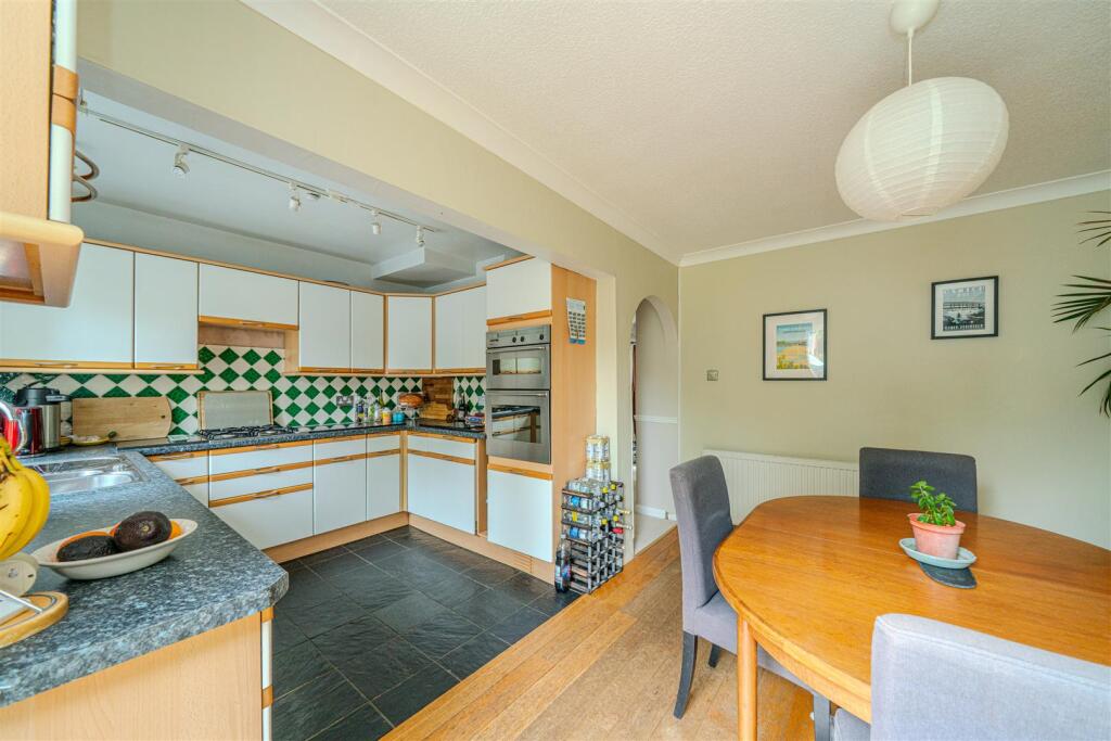 Additional image 10 of Langley Crescent, St. Albans