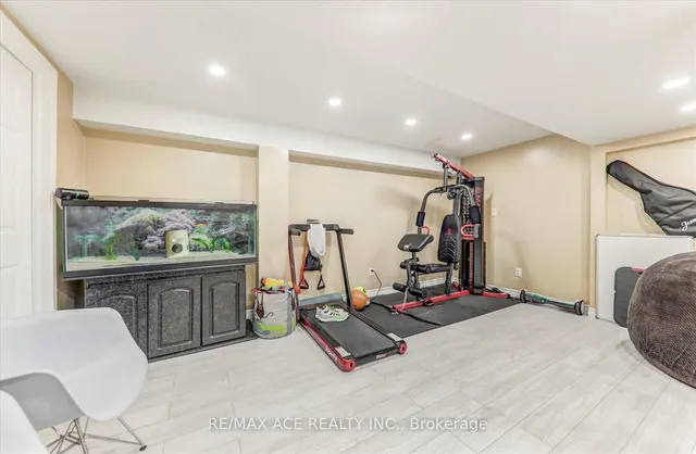 Additional image 31 of 82 St. Andrews Dr