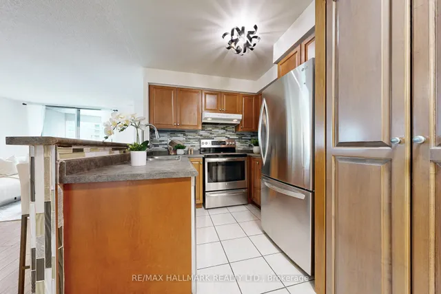 Additional image 7 of 7 Lorraine Dr Unit 1211