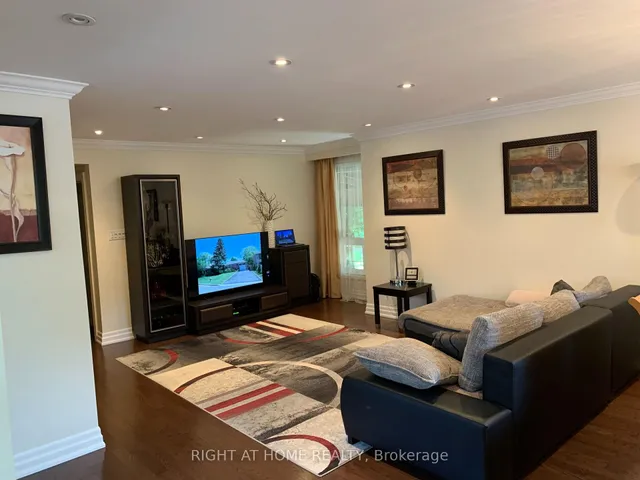 Additional image 3 of 66 Dewlane Dr