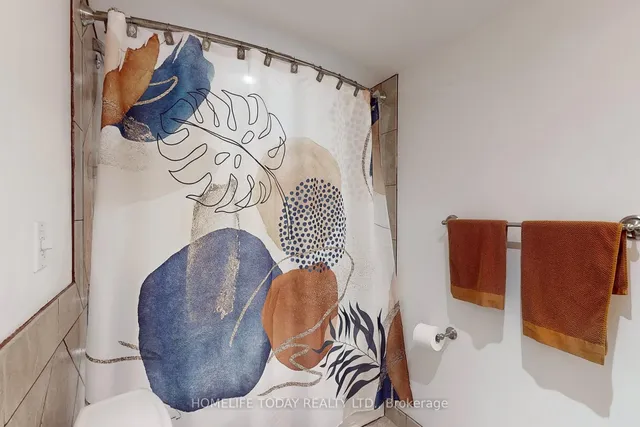 Additional image 44 of 4 Flamingo Cres