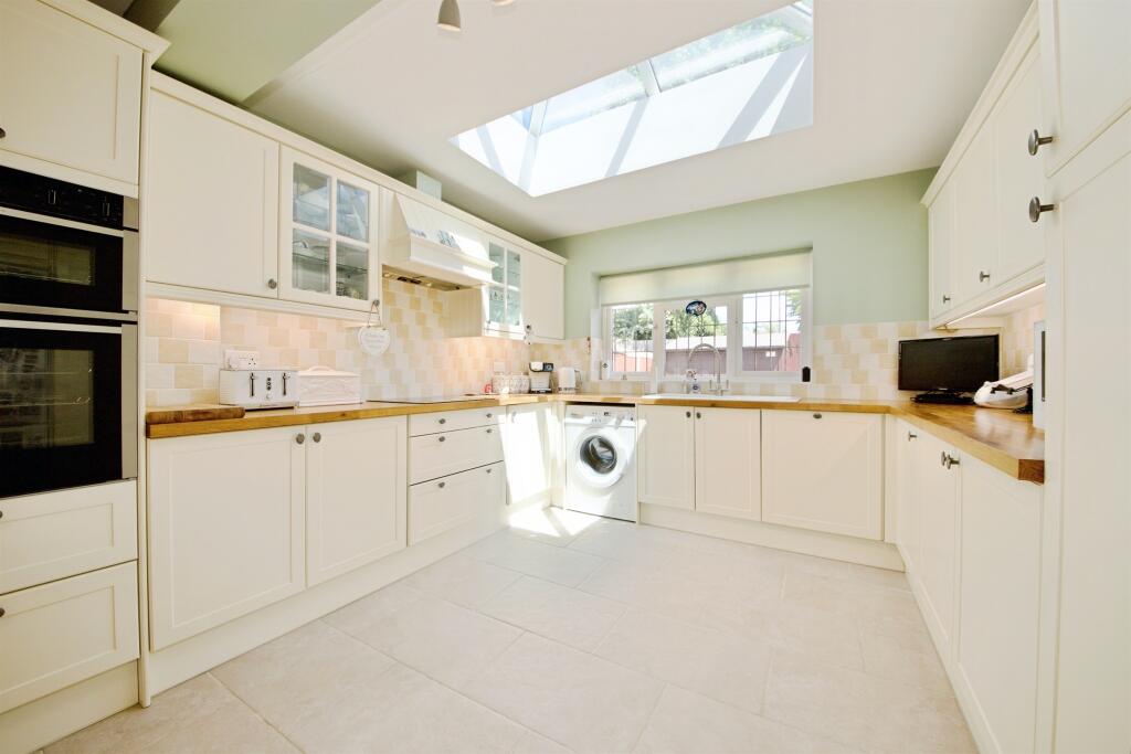 Additional image 8 of The Meads, Bricket Wood, St. Albans