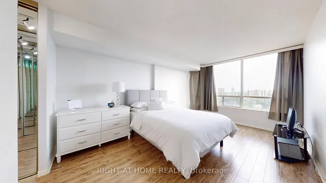 Additional image 20 of 1121 Steeles Ave Unit PH202