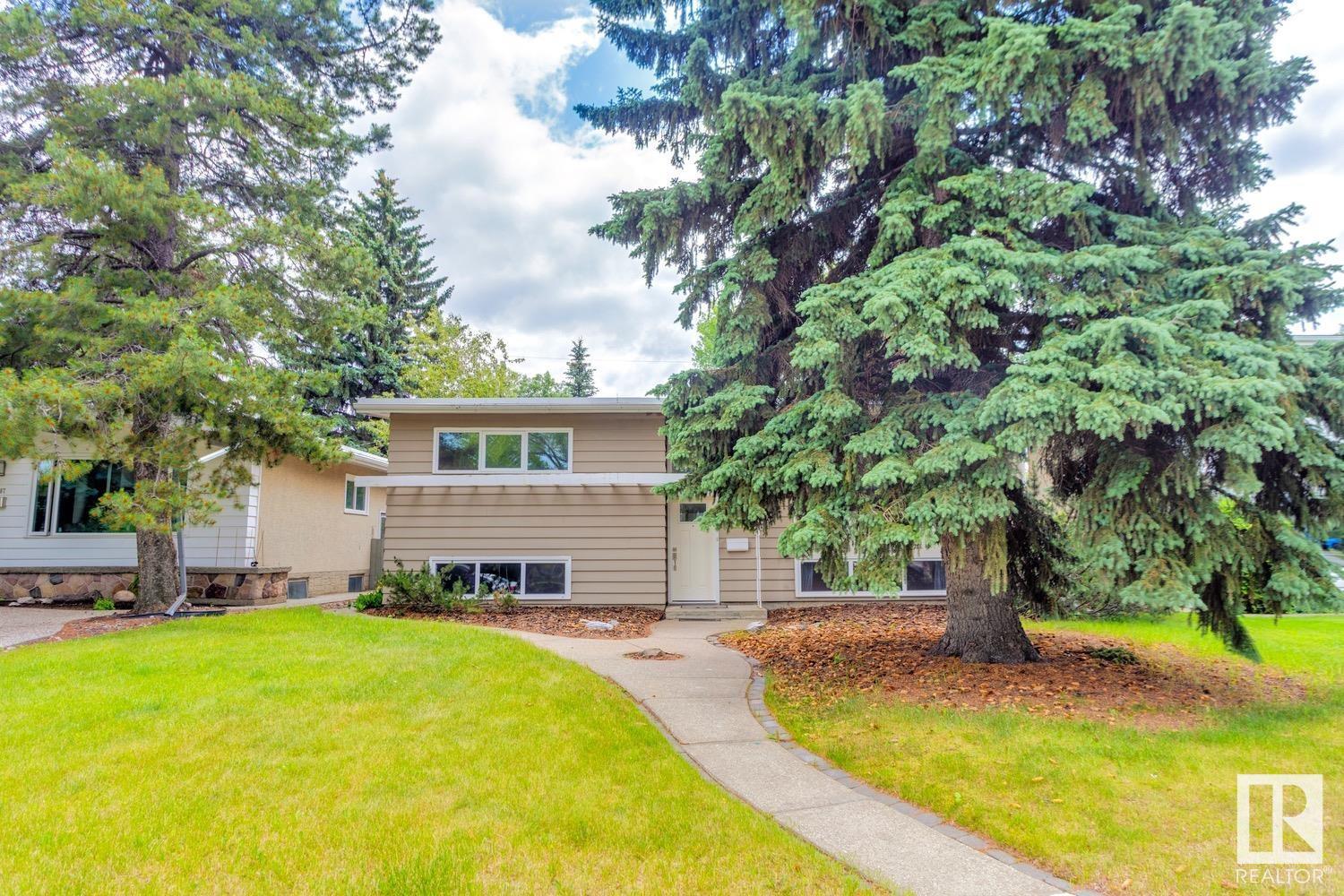 11211 48 AV NW|Edmonton, Alberta T6H0C8
