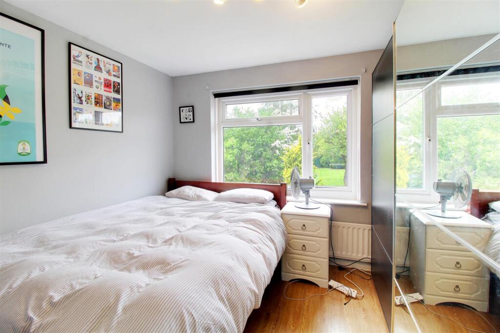 Additional image 17 of Oaklands Avenue, Brookmans Park