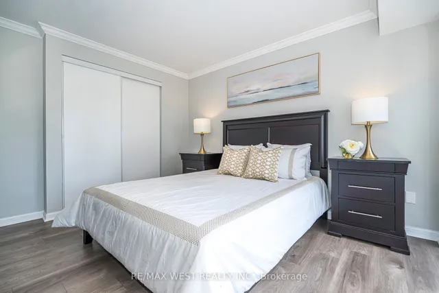 Additional image 25 of 15 Stafford St Unit 705