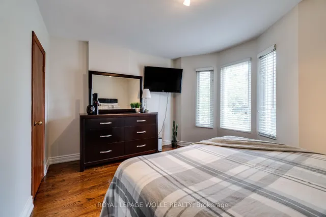 Additional image 23 of 1315 Lansdowne Ave