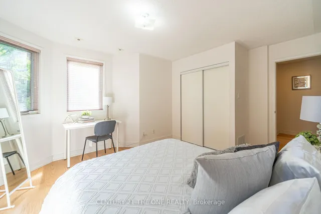 Additional image 17 of 28 Rosebank Dr Unit 1102