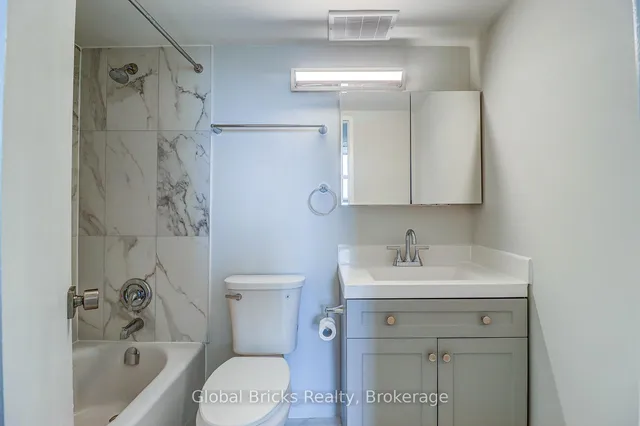 Additional image 13 of 1455 Lawrence Ave Unit 2006