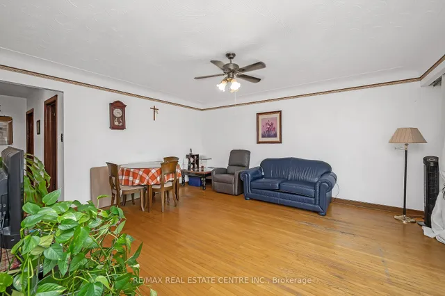 Additional image 7 of 676 Upper Wentworth St