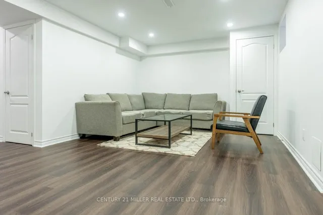 Additional image 23 of 1249 Duignan Cres