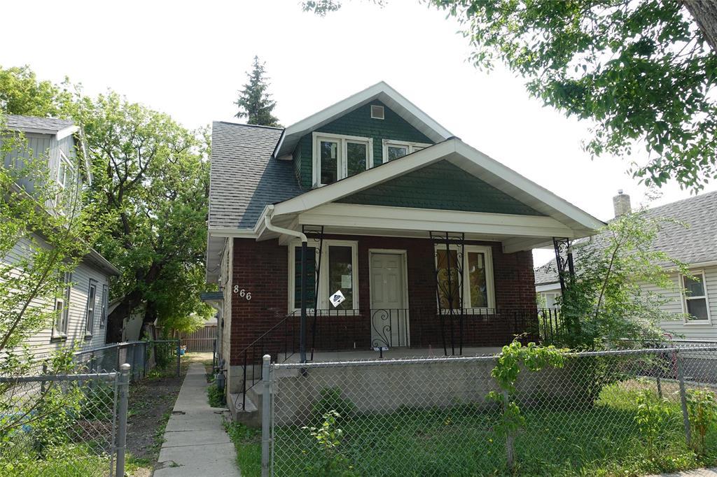 866 Magnus Avenue|Winnipeg, Manitoba R2X0M8