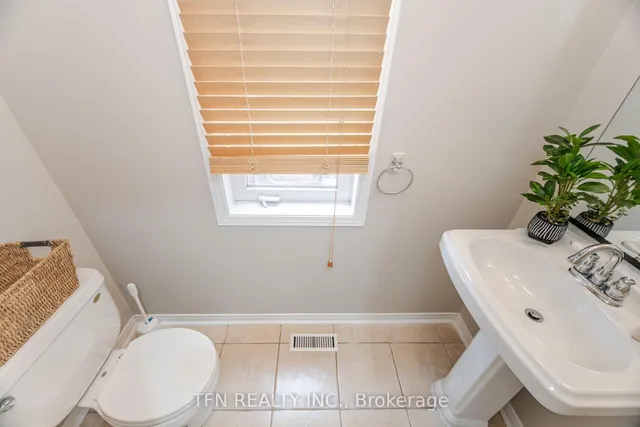 Additional image 40 of 51 Portrush Tr